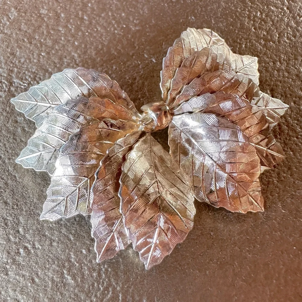 RARE Vintage Napier Leaves Bow Brooch Pin MCM Mid Century-Modern Gold Signed - Picture 3 of 13